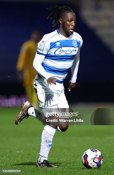 Osman Kakay of Queens Park Rangers controls the ball during the Sky Bet Championship between Queens Park Rangers and Sheffield United at Loftus Road...