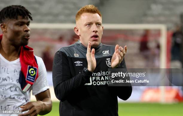 Coach of Reims William Still salutes the supporters following the Ligue 1 match between Lille OSC and Stade Reims at Stade Pierre-Mauroy on January...