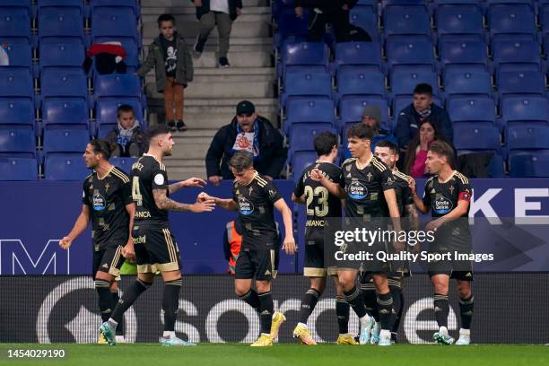 Gonçalo Paciencia of RC Celta de Vigo celebrates with his teammates after scoring his team's first goal during the Copa del Rey Round of 32 match...