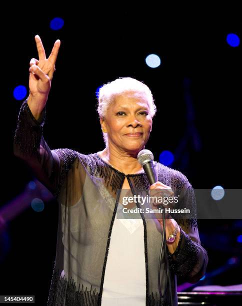 American singer Dionne Warwick performs during the World Hunger Day in Support Of The Hunger Project concert with Dionne Warwick and friends at The...