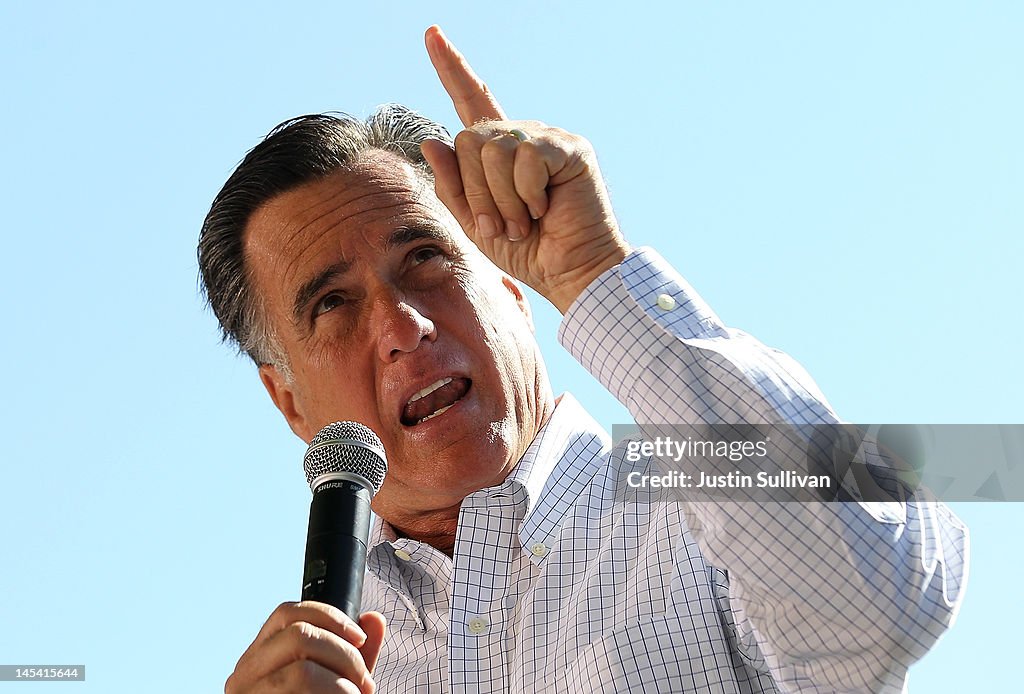 Mitt Romney Campaigns In Colorado