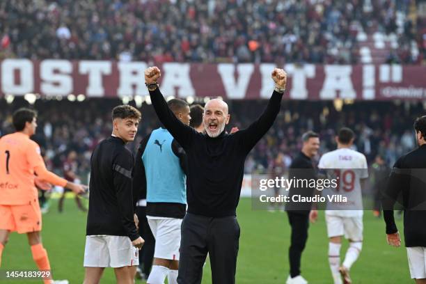 Head coach of AC Milan Stefano Pioli celebrates the win at the end of the Serie A match between Salernitana and AC MIlan at Stadio Arechi on January...