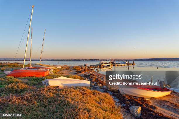 old sailboats by the bages pond - aude foto e immagini stock