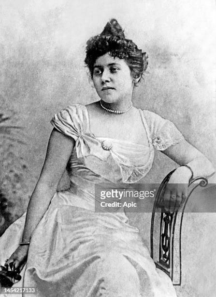 Marguerite Steinheil , born Japy accused of murder she was acquitted on november 13 here in 1899.