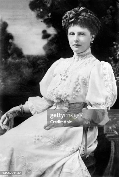 Princess Alice of Albany Granddaughter of Queen Victoria, wife of Prince Alexander of Teck circa 1905.