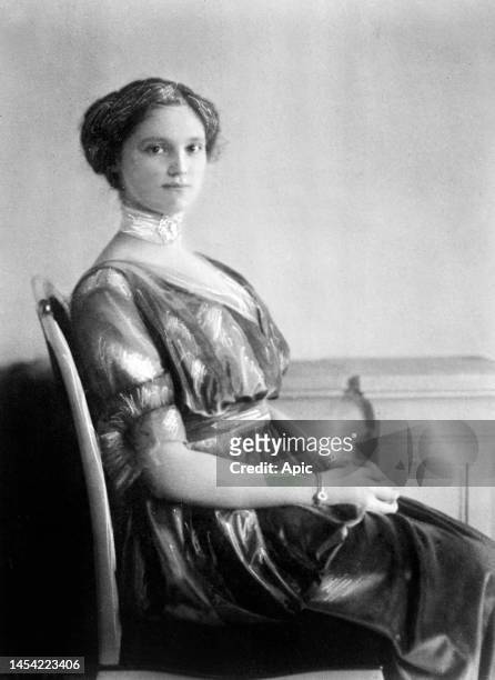 Zita of Bourbon Parma wife of austrian emperor CharlesofHabsburg circa 1915.