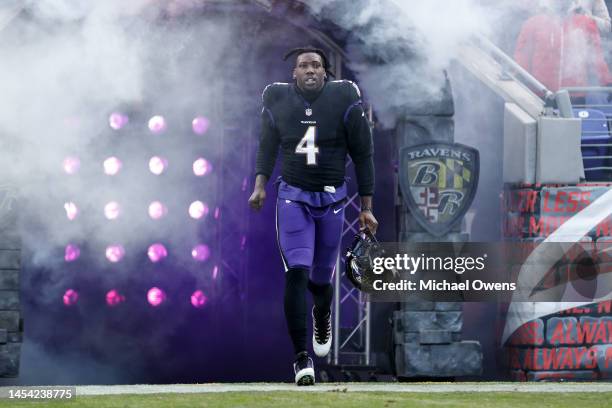 Jason Pierre-Paul of the Baltimore Ravens takes the field prior to an NFL football game between the Baltimore Ravens and the Atlanta Falcons at M&T...