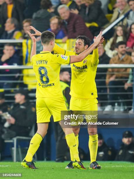 Juan Foyth of Villareal FC celebrates scoring his side's first goal with his team mates during the LaLiga Santander match between Villarreal CF and...