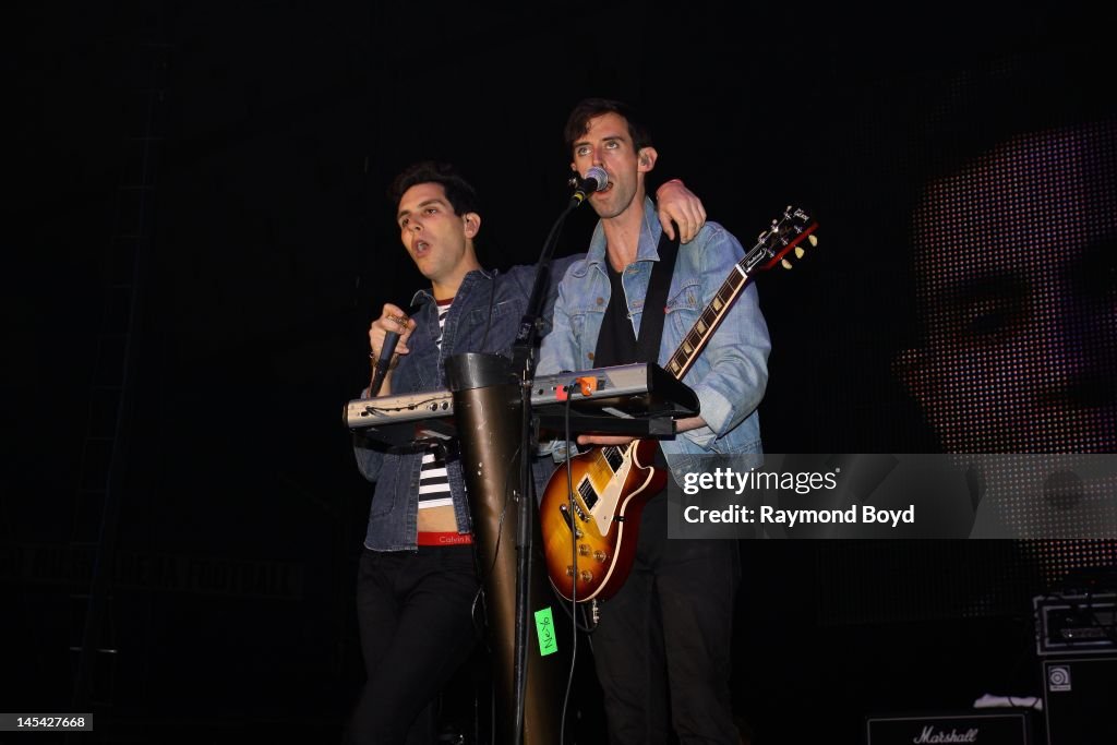 KISS-FM's Fantabuloso Tres Concert
