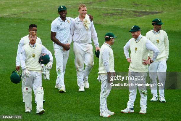 Players of South Africa take a drinks break during day two of the Second Test match in the series between Australia and South Africa at Sydney...