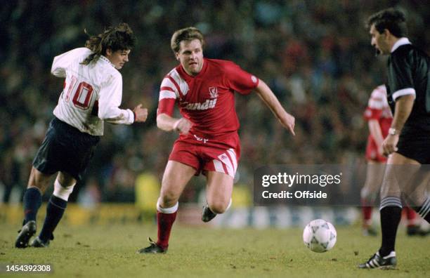 March 1992, Liverpool - UEFA Cup quarter-final - Liverpool v Genoa - Tomas Skuhravy of Genoa and Jan Molby of Liverpool.