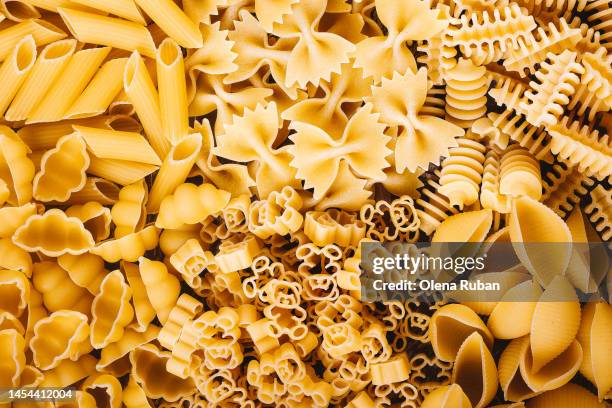 close-up of pasta in different shapes and forms - pasta fotografías e imágenes de stock
