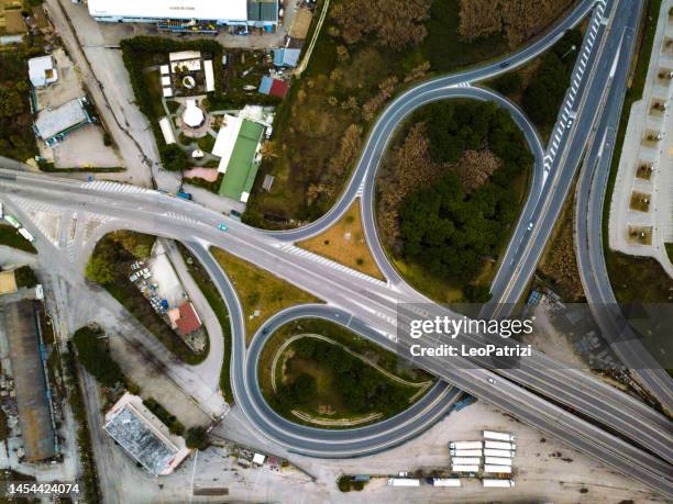highway overpasses - viaduct foto e immagini stock