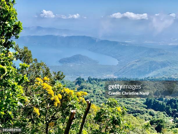 santa ana volcano - el salvador stock-fotos und bilder