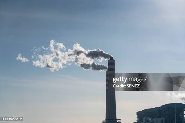 industrial pollution - coal fired power station stock pictures, royalty-free photos & images