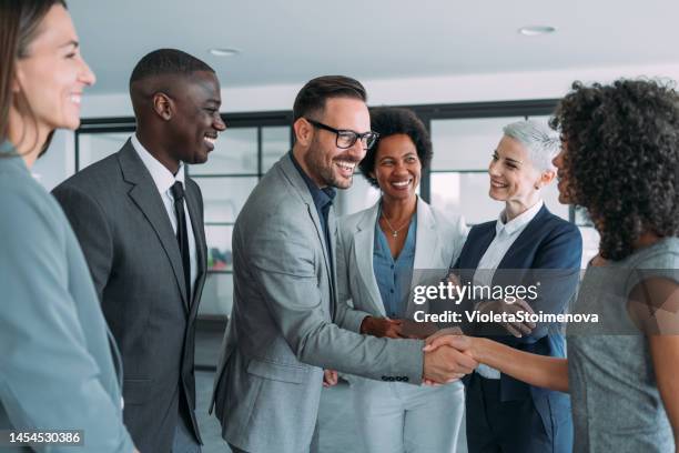 successful partnership - está contratado imagens e fotografias de stock