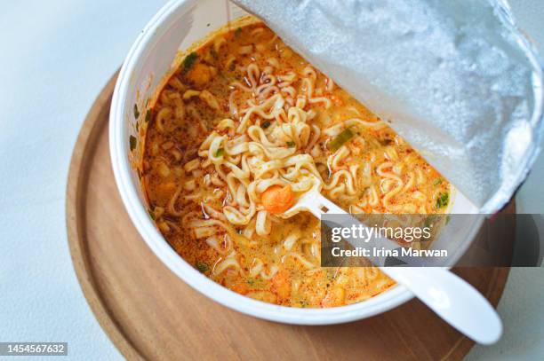instant ramen cup noodle - ramen noodles stock pictures, royalty-free photos & images