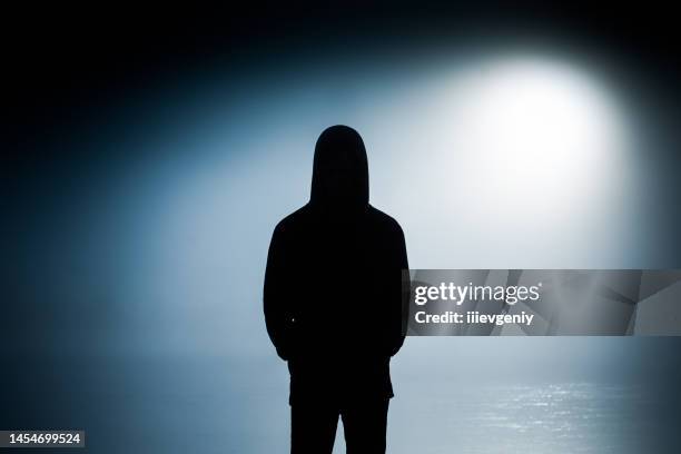 silhouette of man - suicide imagens e fotografias de stock
