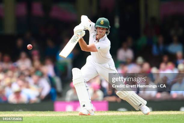 Sarel Erwee of South Africa bats during day four of the Second Test match in the series between Australia and South Africa at Sydney Cricket Ground...