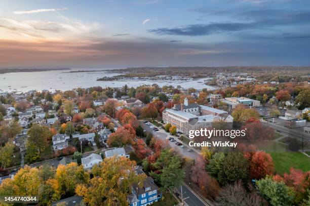 long island fall - manhasset fotografías e imágenes de stock