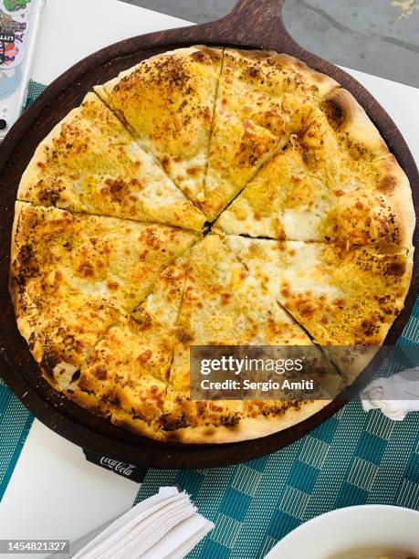 supreme garlic bread pizza - praia stock pictures, royalty-free photos & images