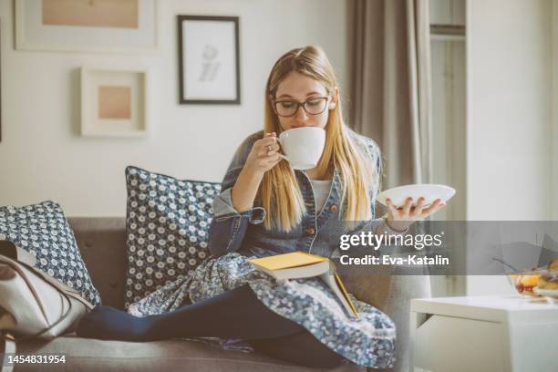 bon appétit! - tisana foto e immagini stock