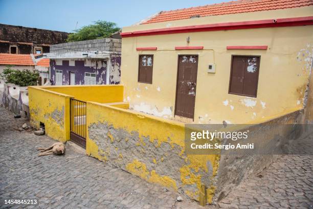 colourful houses of cidade velha on santiago island, cape verde. - cidade velha stock-fotos und bilder