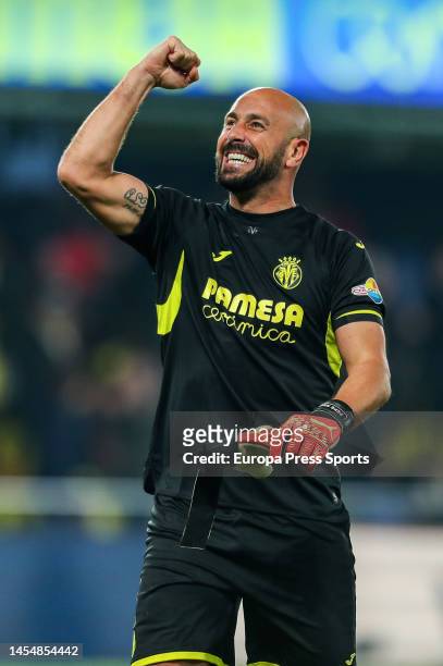Pepe Reina of Villarreal celebrates the victory during the Santander League match between Villareal CF and Real Madrid at the La Ceramica Stadium on...