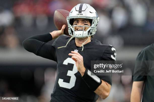 Jarrett Stidham of the Las Vegas Raiders warms up prior to playing the Kansas City Chiefs at Allegiant Stadium on January 07, 2023 in Las Vegas,...