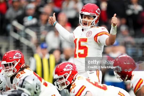 Patrick Mahomes of the Kansas City Chiefs signals at the line of scrimmage against the Las Vegas Raiders during the first half of the game at...