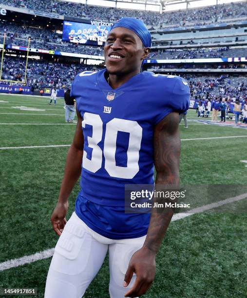 Darnay Holmes of the New York Giants in action against the Indianapolis Colts at MetLife Stadium on January 01, 2023 in East Rutherford, New Jersey....