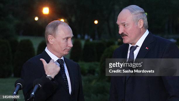 The President of Russia, Vladimir Putin, and the President of Belarus, Alexander Lukashenko, speak at a press conference on May 31, 2012 in Minsk,...