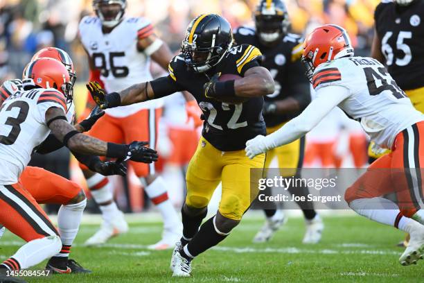 Najee Harris of the Pittsburgh Steelers runs with the ball during the third quarter of the game against the Cleveland Browns at Acrisure Stadium on...