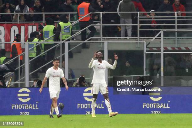 Tammy Abraham of AS Roma celebrates after scoring the team's second goal during the Serie A match between AC Milan and AS Roma at Stadio Giuseppe...