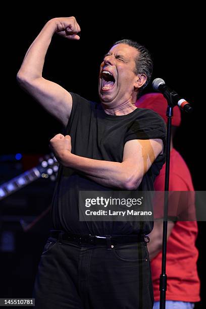 Bowzer A Photos and Premium High Res Pictures - Getty Images