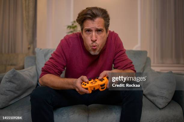 Modne Gamer Gamer Mad Photos and Premium High Res Pictures - Getty Images