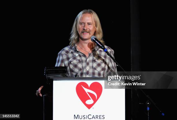 Honoree Jerry Cantrell of Alice In Chains speaks onstage during the 8th Annual MusiCares MAP Fund Benefit at Club Nokia on May 31, 2012 in Los...