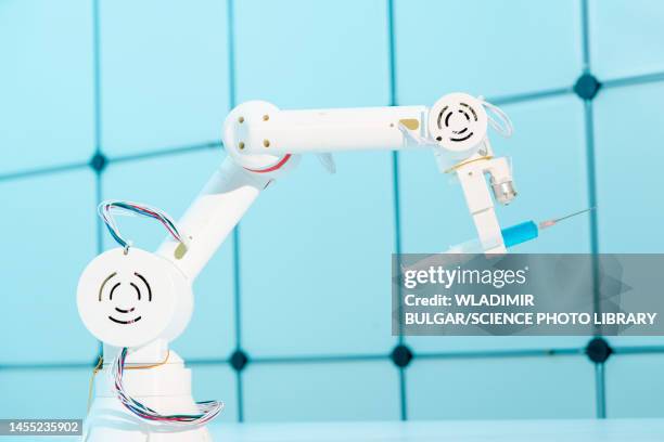 Robot Injecting Injection Machine Photos and Premium High Res Pictures - Getty Images