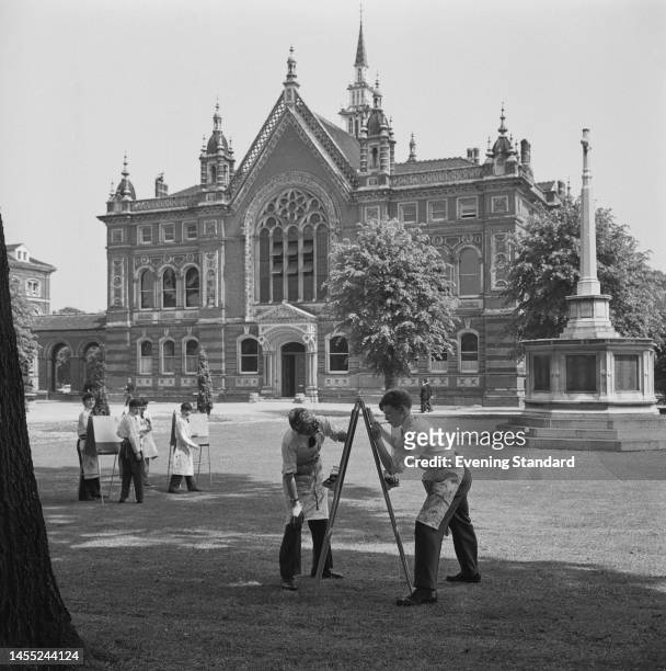 An art lesson in progress in the grounds of Dulwich College, an independent day and boarding school in London, on July 27th, 1960.