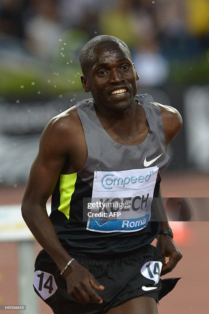 Kenya's Paul Kipsiele Koech runs to win 