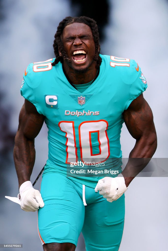 New York Jets v Miami Dolphins