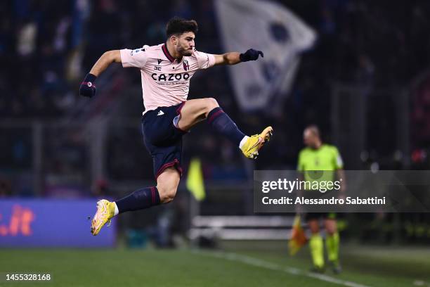 Riccardo Orsolini of Bologna FC celebrates after scoring the team's first goal during the Serie A match between Bologna FC and Atalanta BC at Stadio...