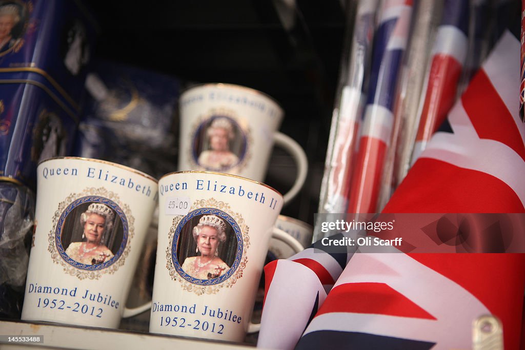 London Prepares For The Diamond Jubilee