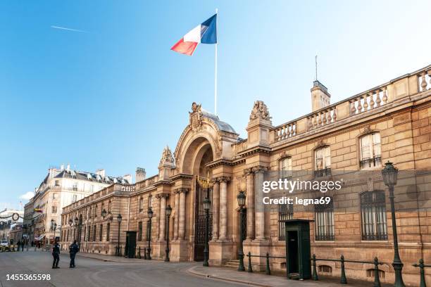 élysée palace in paris - élysée paleis stockfoto's en -beelden