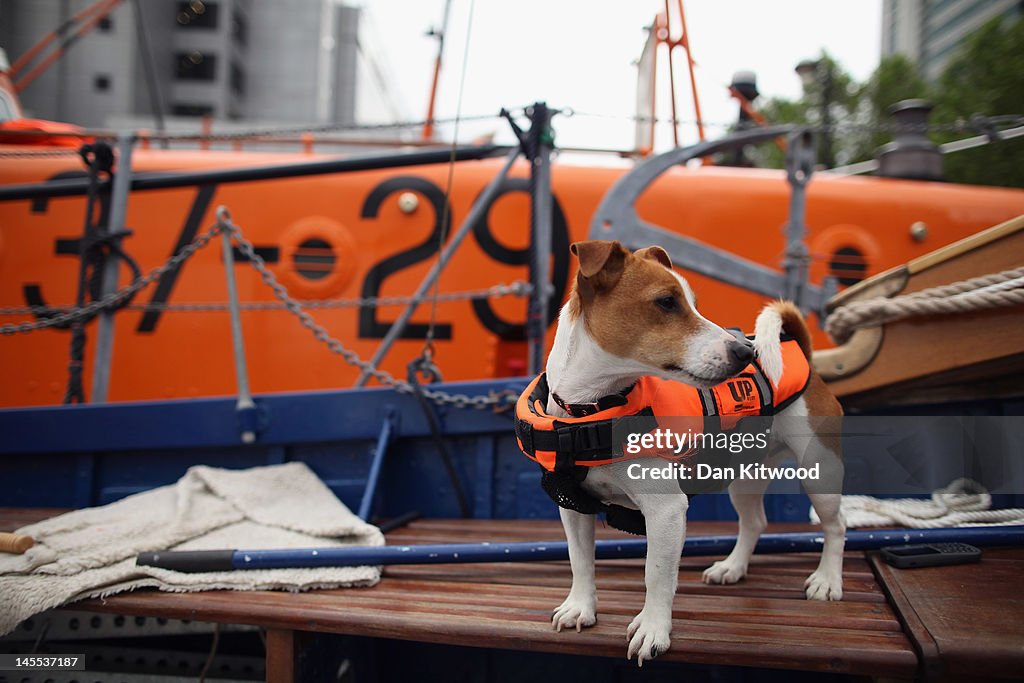 Mariners Prepare Their Boats Ahead Of The Jubilee River Pageant On Sunday