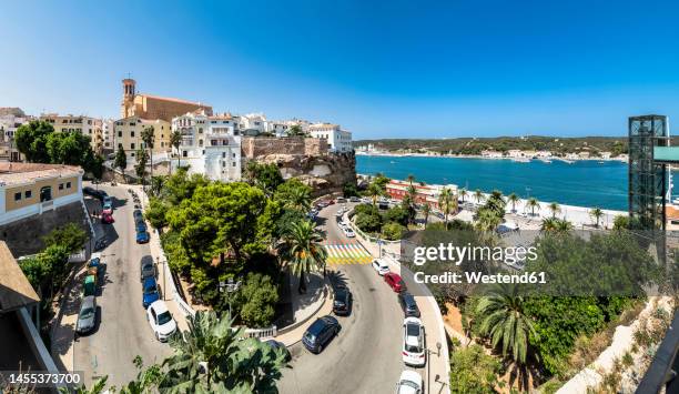 spain, balearic islands, mahon, panoramic view from parc rochina in summer - menorca stockfoto's en -beelden