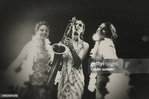 the band. - stijl van de roaring twenties stockfoto's en -beelden