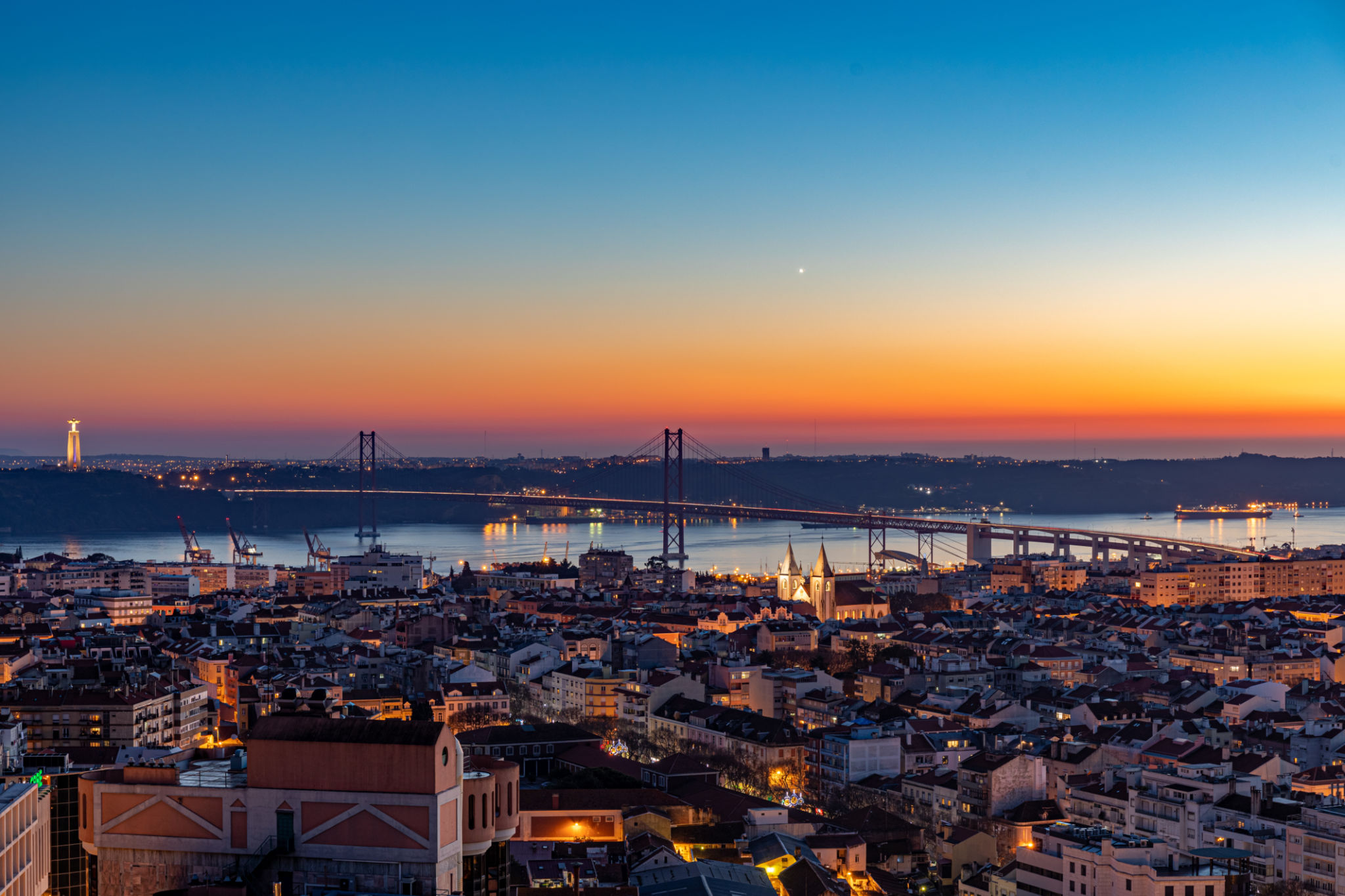 lisbon lights