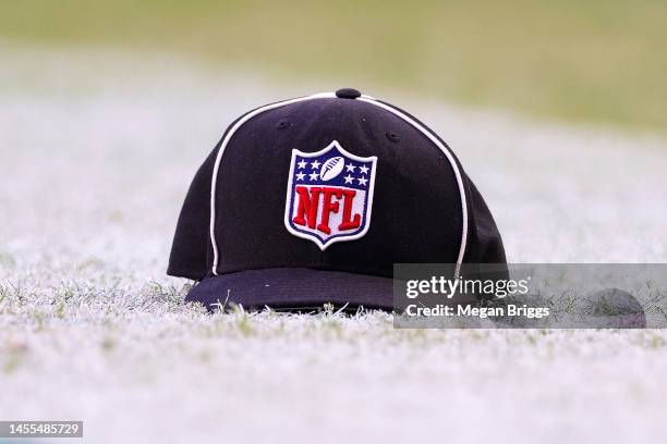 Referee Cap 1,484 Referee Hat Stock Photos, High-Res Pictures, and Images - Getty ...