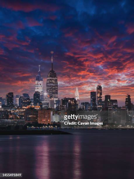 city skyline at sunset night beautiful colors - new york skyline stock pictures, royalty-free photos & images